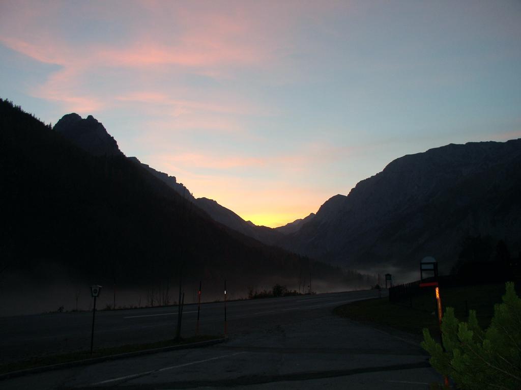 Fruehstueckspension Seeberghof Seewiesen エクステリア 写真